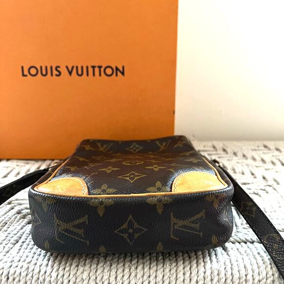 Louis Vuitton Danube Monogram Crossbody/ Shoulder Bag SL0032 - Picture 4 of 12